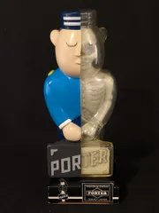 whiz × secret base × PORTER 　フィギュア PORTER と SECRET BASE がデザインした「鉄腕アトム」ソフビが