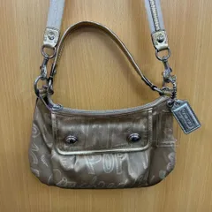 ◎【✨高級ブランド✨】coach　コーチ　J1073-15302　カバン　ブランド　レディース　女性　オシャレ　ショルダー　ハイブランド　シグネチャー　ハンドバッグ　アンティーク　ヴィンテージ　プレゼント　ギフト　おしゃれ　かわいい　コーチ　ロゴ　デザイン　柄