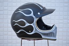 ヘルメットカスタムペイント 7/31日までに発送予定 エイジング