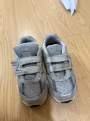 New Balance(ニューバランス) 990v5 グレー キッズ 180 サイズ