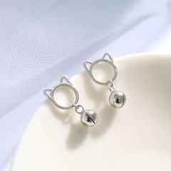 【ピアス】送料無料 ねこピアス 猫アクセサリー S925 シルバー 925  金属アレルギー対応  非アレルギー  オシャレ 猫柄 可愛い 女子  キャット ネコ かっこいい  猫雑貨 八千代 猫グッズ 千葉 cats earrings