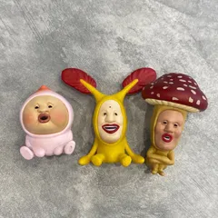 こびとづかん　カプセルトイ　おすわりマスコット 1 こびとずかん　こびと図鑑　イチゴクレナイ　バイブスマダラ　アラシクロバネ　タカラコガネ　カクレケダマ　シノビイエコビト　カクレモモジリ　シークレット　スモモノウチ　ベニキノコビト　ホトケアカバネ