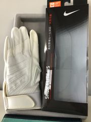 NIKEバッティンググローブ　高校野球対応