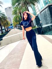 【在庫処分】ACME' DE LA VIE ADLV アクメドラビ LISA スウェット パンツ レディース CIRCLE LOGO ARTWORK BOOTS CUT TRAINING PANTS BLACKPINK ブラックピンク リサ ADLV-1