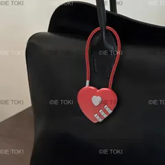 イン韓国レッドハートロックキーホルダー Y2K エモ美的ヴィンテージチャームキーホルダーバッグペンダントパンク甘いアクセサリー原宿ジュエリー