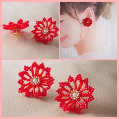 お花のビーズピアス　赤　レッド