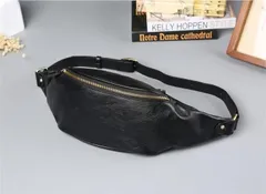⭐極美品⭐DIN　マーケット　キルティング　レザー　ウエストバッグ　黒　バイカー ⭐極美品⭐DIN マーケット キルティング レザー ウエストバッグ