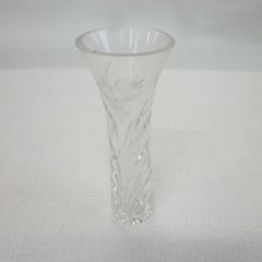 赤色 ガラス製 花器 卵型穴あきデザイン 赤色 ガラス製 花器 卵型穴あきデザイン - メルカリ