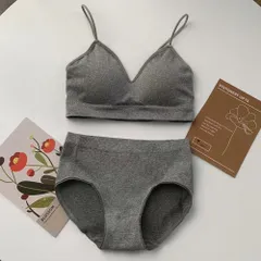 ☆ グレー ☆ リラックスインナー ブラ＆ショーツ リブ ブラ ショーツ 上下セット ノンワイヤー ブラジャー セット パンツ レディース下着 ノンワイヤーブラ スポブラ スポーツブラ インナー 肌着 下着 リブ カップ付き 中学生 フルカップ シンプル 無地