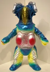 円谷コミュニケーションズ怪獣郷ゼットン2代目＆バット星人新品