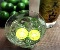 沖縄特産！青切シークワーサー！ちょこっとお試しにも！！