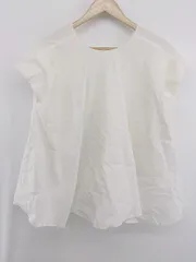 2025年最新】bow.a ブラウスの人気アイテム - メルカリ