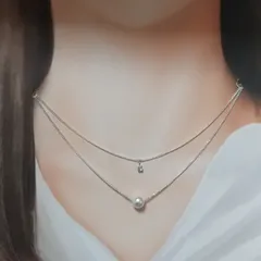 クリスタル&ホワイトパールの2連華奢ネックレス