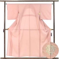 色無地 身丈158cm 裄65cm 前幅23cm 後幅31cm 袖丈48cm 袖幅32.5cm レディース 無地 裄Mサイズ 夏用 正絹（シルク）ピンク やや難 縦絽 リメイク リユース リサイクル【呉服のきくや】