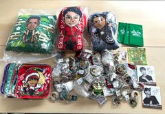 ほぼ未使用品 EXILE エグザイル グッズまとめセット スクエアクッション ハンドタオル サイン入り色紙 缶バッジ 他 7/9