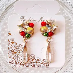 クリスマス ④ 星　ビジュー　キラキラ　チャーム　揺れる　クリスマスピアス　ハンドメイド　イヤリング