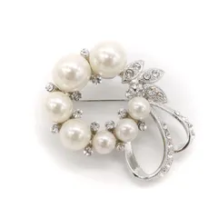 ブローチ パール フォーマル 結婚式 卒業 入学 七五三 お宮参り ガラスパール アクセ ブライダル 古稀 プレゼント 母の日 入園卒園 おしゃれ ビジネス 胸につける コサージュ ブロージュ 人工パール (7粒ブローチ) 