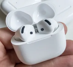 AirPods 第4世代 R片耳 右耳のみ イヤホン A3055 FWYC AirPods 第4世代 R片耳 右耳のみ イヤホン A3055 - メルカリ