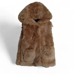 ZARA GIRLS　キッズ　サイズ5-6　ファーベスト　ポケット　ピンクベージュ