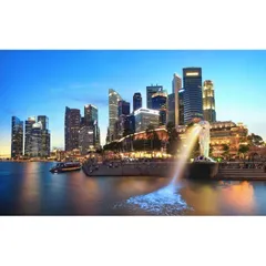 絵画風 壁紙ポスター (はがせるシール式) シンガポール マーライオン 夜景 マリーナ・ベイ キャラクロ SGP-020W2 (ワイド版 603mm×376mm) ＜日本製＞ ウォールステッカー お風呂ポスター