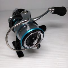 【中古品】ダイワ DAIWA スピニングリール 19 エメラルダス LT2500S-DH 〇YR-51788〇