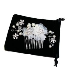 【新着商品】花 パール ヘアー AVILMORE コーム 髪飾り ラインス トーン 保管用袋付き 真珠装飾