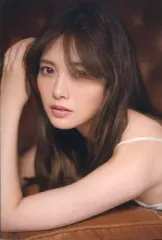 【中古】ポストカード(女性) 白石麻衣(腕アップ) ポストカード 「写真集 パスポート」 TSUTAYA限定特典