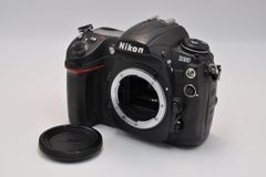 Nikon ニコン D300 ボディ デジタル一眼レフカメラ 【 ショット数　46933枚 】（m0047）