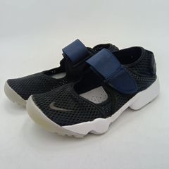 NIKE ナイキ RIFT リフト スポーツサンダル ブラック ジュニア 23.5cm E-9-9