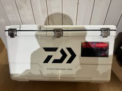 中古/美品 ダイワ トランク大将2 3500WD 2面真空パネル 35L