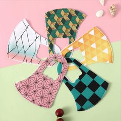 MOELIFE 和柄 マスク 子供用 【4枚セット】 キッズ 洗える 3D立体 鬼 滅 刃 仮装 伸縮素材 耳も痛くない 呼吸しやすい 抗菌タイプ 繰り返し使える 市松模様 毘沙門亀甲模様 鱗模様 麻の葉模様 矢絣模様