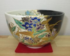 送料込【逢絢亭・新品】茶道具 茶碗 京焼 白釉 鯉のぼりの図 水出宋絢 紙箱入り 逢絢亭・新品】茶道具 茶碗 京焼 露草の図 見谷福峰 紙箱入り