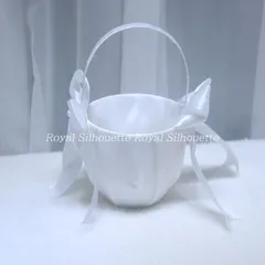 バスケット かご ウェディング 花かご 白 レース  ホワイト 子供 結婚式 フラワーガール リングボーイ 手提げ 丸型 布製 リボン飾り 花びら入れ 指輪用 リングピロー イベント パーティー 小物
