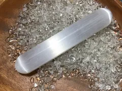 【30g】最高品質 セレナイト（透石膏）母岩付 鉱物標本 30g】最高品質 セレナイト（透石膏）母岩付 鉱物標本