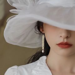 【Susy.】【天然 パール】約6mm ローリエデザインパールピアスイヤリング
