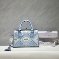リボンが可愛いロリータワンピース♪ひざ丈 オフショル　お出かけやデートに❤️ ワンピース 2色 甘ロリ 春夏 オフショルダー オフショル