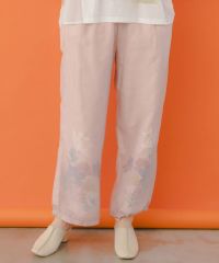ISScoLar（イズスカラー）花蝶柄シアー重ねスラックスパンツ　アイボリー、ブラック、ピンク　551228