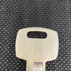 オフィス家具　鍵　中古　コクヨ　J455　書庫　ロッカー　メーカー純正