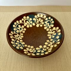 やちむん焼き  ５寸皿（イッチン  タコ唐草柄）送料込み