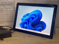 Microsoft SURFACE GO タブレットPC[Pentium Gold 4415Y 1.6Ghz/RAM:4GB/SSD:64GB/10インチ]Windows 11  動作品