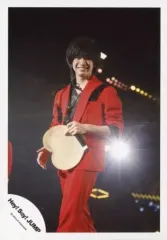 【中古】生写真(ジャニーズ) Hey! Say! JUMP/知念侑李/ライブフォト・膝上・衣装赤黒・左手マイク・体左向き・顔正面/公式生写真