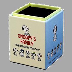 【在庫処分】カミオジャパン(Kamiojapan) メガネスタンド スヌーピー 黄色 蓄光 スヌーピーファミリー 103295