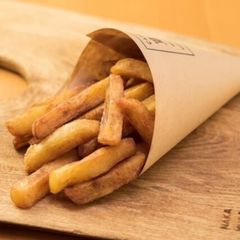 【北海道士幌町の道の駅で大人気！外はカリッ！中はホクホク♪】 フライドポテト 1kg 冷凍便 しほろスタイルフライドポテト ポテト じゃがいも 芋 ほっかいこがね (1kg)