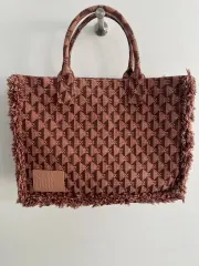 2025年最新】Sandro トートバッグの人気アイテム - メルカリ