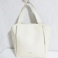 2025年最新】FURLA フルラ パイソン型押しの人気アイテム - メルカリ