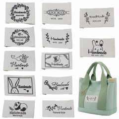 綿 コットン 24枚セット 12種 パンダ 縫製 ウサギ DIY かわいい タグ おしゃれ ロゴ ハンドメイド用 ワッペン ラベル サムコス 衣類/ポーチ/帽子などに飾り