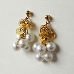 ハンドメイドピアス　ハニーパール　A-014