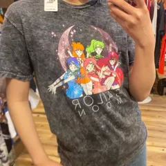 セーラームーンTシャツ