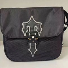 Trapstar トラップスター ショルダーバッグ  フラップ付き