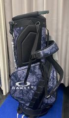 OAKLEY ゴルフバッグ ヘッドカバー付き - メルカリ
